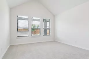 10621 Blakely Crk Rd, Fort Worth, TX 76126 - Photo 8