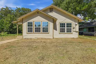 205 Olive St, Cleburne, TX 76031 - Photo 1