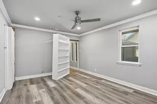 1402 Addington St, Irving, TX 75062 - Photo 12
