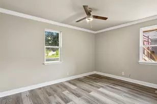1402 Addington St, Irving, TX 75062 - Photo 16