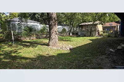 7610 Mohawk Drive, Dallas, TX 75235 - Photo 10