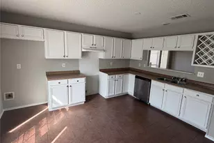1221 Brooklawn Dr, Arlington, TX 76018 - Photo 6