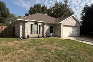 1221 Brooklawn Dr, Arlington, TX 76018 - Photo 2