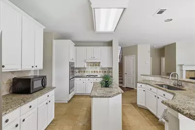 8905 High Meadows Drive, Plano, TX 75025 - Photo 12