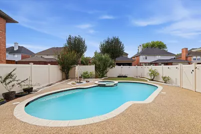 8905 High Meadows Drive, Plano, TX 75025 - Photo 32