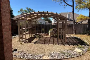 7804 Brook Meadow Ln, Fort Worth, TX 76133 - Photo 18