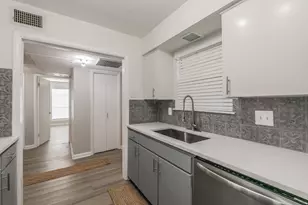 4901 Bryce Ave, Fort Worth, TX 76107 - Photo 6