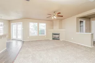 1132 Beechwood Ln, Cedar Hill, TX 75104 - Photo 2