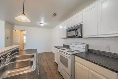 8121 Doreen Avenue, Fort Worth, TX 76116 - Photo 12