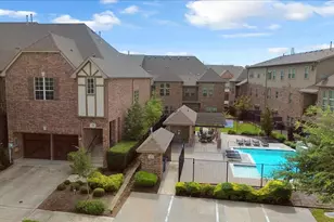 568 Hampshire Dr, Lewisville, TX 75067 - Photo 2