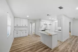203 Evelyn St, DeSoto, TX 75115 - Photo 10