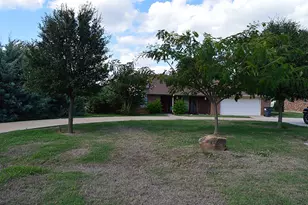 9858 Kathy Lynn Pl, Quinlan, TX 75474 - Photo 2