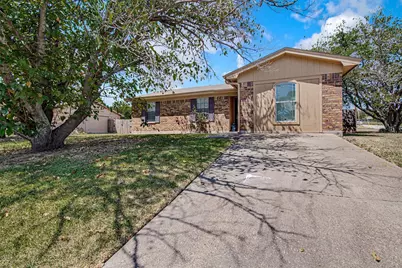 833 Springhill Drive, Burleson, TX 76028 - Photo 2