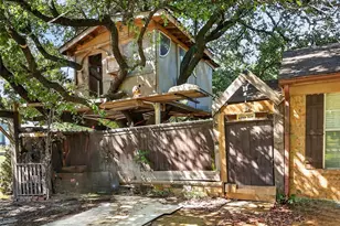 2121 High Summit Dr, Garland, TX 75041 - Photo 4