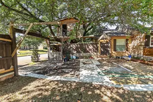 2121 High Summit Dr, Garland, TX 75041 - Photo 6