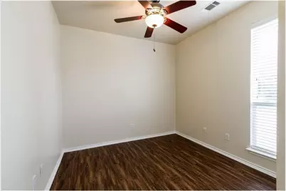 5000 Royal Burgess Drive, Fort Worth, TX 76135 - Photo 18