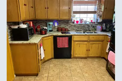 101 Edgeforest Drive, Elm Mott, TX 76640 - Photo 6