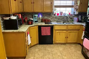 101 Edge Forest Dr, Elm Mott, TX 76640 - Photo 6