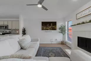 2827 St Martin Dr, Lancaster, TX 75146 - Photo 14