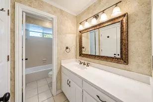 610 Shallow Creek Dr, Oak Leaf, TX 75154 - Photo 16