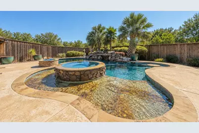 610 Shallow Creek Drive, Oak Leaf, TX 75154 - Photo 30