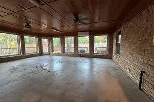 438 Southern Oaks Dr, Lake Jackson, TX 77566 - Photo 8