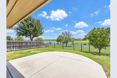909 Longhorn Drive, Aubrey, TX 76227 - Photo 32