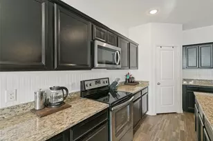 540 S Heights Dr, Crowley, TX 76036 - Photo 8