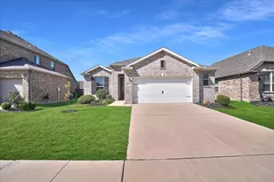 3013 Stallion Trail Way, Aubrey, TX 76227 - Photo 4