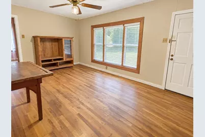 512 E Charles Street, Riesel, TX 76682 - Photo 2