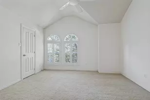 1014 Ricci Ct, Irving, TX 75062 - Photo 22