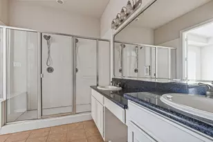 1014 Ricci Ct, Irving, TX 75062 - Photo 16