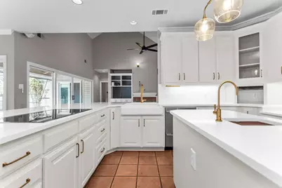 2711 Timber Crest Lane, Highland Village, TX 75077 - Photo 10