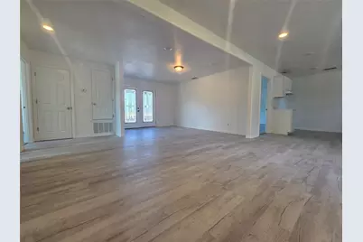 912 W Main Street, Quinlan, TX 75474 - Photo 4