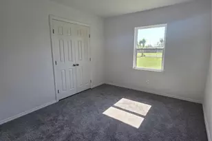 912 W Main St, Quinlan, TX 75474 - Photo 6