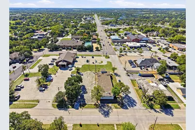 1306 13th Street, Bridgeport, TX 76426 - Photo 2