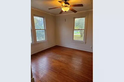 809 W 3rd Street, Clarksville, TX 75426 - Photo 4