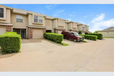 3966 Oceanside Drive, Euless, TX 76040 - Photo 2