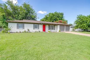 128 SE Robert St, Burleson, TX 76028 - Photo 1