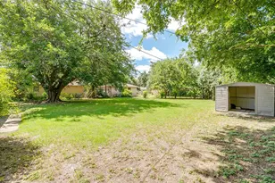 128 SE Robert St, Burleson, TX 76028 - Photo 24
