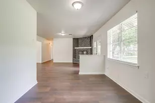 128 SE Robert St, Burleson, TX 76028 - Photo 14