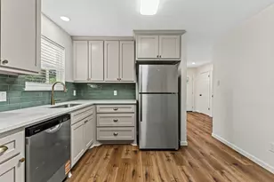 421 Dearborn St, Waco, TX 76704 - Photo 14