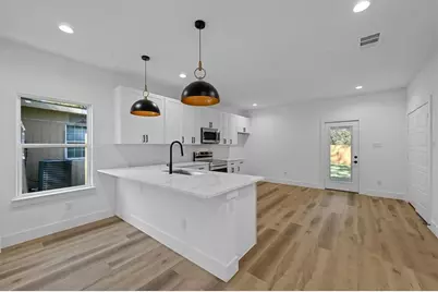 5424 Bourquin Street, Dallas, TX 75210 - Photo 8
