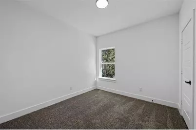 5424 Bourquin Street, Dallas, TX 75210 - Photo 14