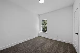 5424 Bourquin St, Dallas, TX 75210 - Photo 14