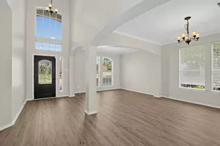 6408 Canyon Lake Dr, Dallas, TX 75249 - Photo 4