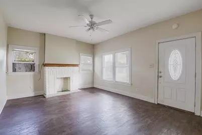 2424 Handley Drive, Fort Worth, TX 76112 - Photo 4