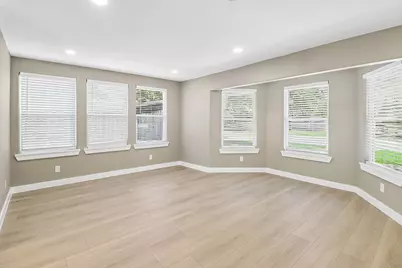 10711 Cromwell Drive, Dallas, TX 75229 - Photo 4