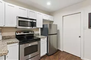 4777 Cedar Springs Rd, Dallas, TX 75219 - Photo 4