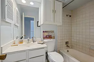 2205 Heritage Cir, Carrollton, TX 75006 - Photo 8